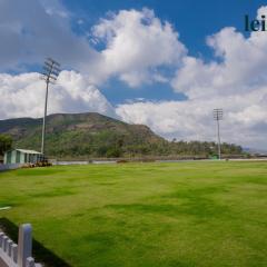 Stay Leisurely - Pavilion by the hills, Lonavala - Stadium View Rooms