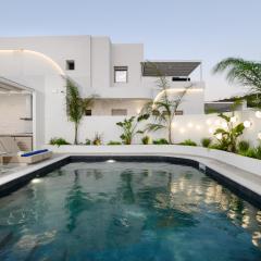 Mylos Luxury Escape Villa