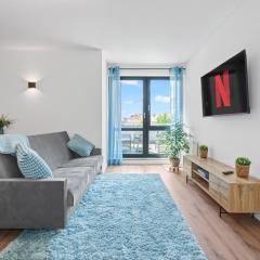 Nexstay LUX Wohnung mit Dachterrasse und Parkplatz