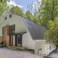 Renovated Barn in the woods for a fun retreat