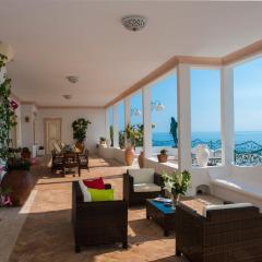 AMORE RENTALS - Villa Demetra