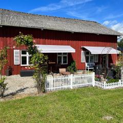 Marielyst, idyllisk feriehus 800m fra torvet