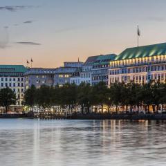 Fairmont Hotel Vier Jahreszeiten, Hotel des Jahres 2023 & 2024- Die 101 Besten