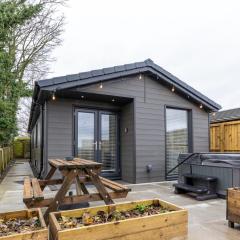 The Slipway Cabins with Hottub