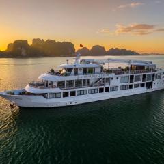 Athena Royal Cruise - Luxury in Halong Bay