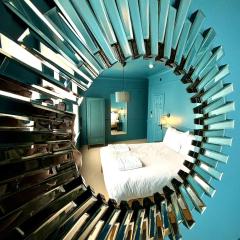 ROOMS AT THE QUAYSIDE are stylish en-suite rooms on Poole Quay all fully refurbed for summer 2024