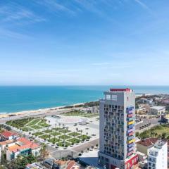 Wink Hotel Tuy Hoa Beach - 24hrs stay & Rooftop Pool Bar