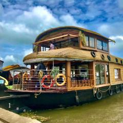 Sunbirds Premium House Boat at Alleppey Backwaters Kerala