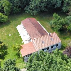 Maison spacieuse a Venansault avec jardin et terrasse