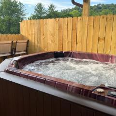 Stay, play and relax in Ohiopyle, PA, Hot tub, Pool table, next to the GAP trail in Ohiopyle, PA