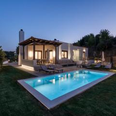 Villa Wisdom - Elegant & Homely with Pool, Galatas