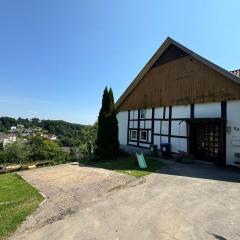 Altes Bauernhaus in der Natur