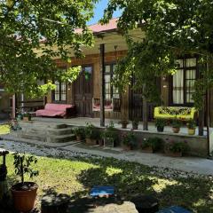 Martvili Guest House OASIS