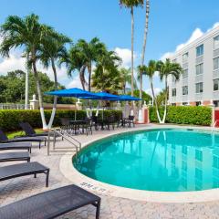 Holiday Inn Express Miami Airport Doral Area, an IHG Hotel