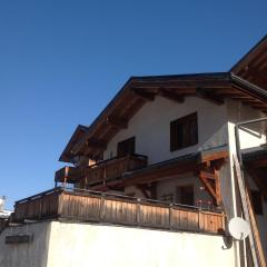 Appartement confortable avec vue montagne a Peisey Nancroix