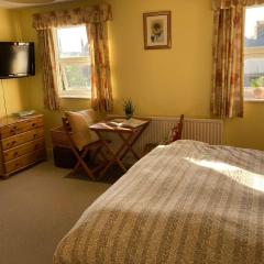 Sunny room in Old Emsworth Village