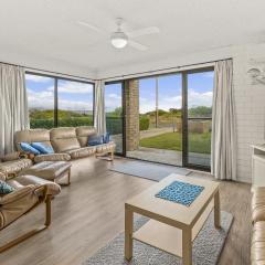 Sun & Surf Aldinga Beach Apartment