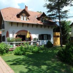 Appartement A in Strandnähe mit Terrasse und Grill