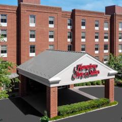 Hampton Inn & Suites Charlottesville at the University