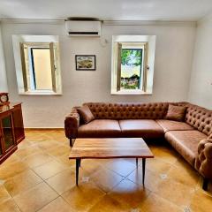 Lux 2-bedroom apartment in Old town Herceg Novi