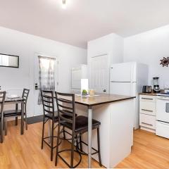 Pet-friendly Apartment - Steps to Rideau Centre