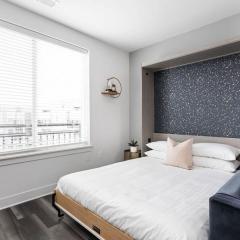 Stylish Downtown Studio by CozySuites