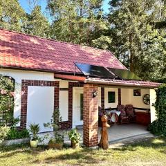 Tornower Waldhäusl, perfekt gelegen 60 km vor Berlin, auf der Schwelle zum Spreewald und nahe Tropical Islands