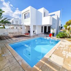 Beach Villa With Private Pool And BBQ 2