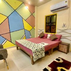 Aadhish Homestay - A COZY ROOM !!