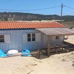 Costa da Caparica Beach Hut - Surf and Relax