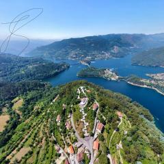 Casa de Casarelhos - Gerês - Estúdio com AC e AL com lareira