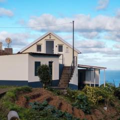 GuestReady - Tranquil Getaway in Madeira