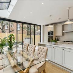 stylish & spacious London 4 beds house