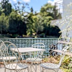 Ô fil de l'eau - Jardin, Cabanon d'Antan, Parking