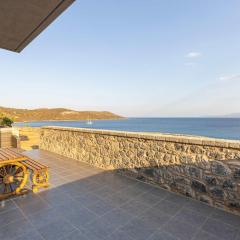 Katerina's Villas- Beachfront Stone Paradise