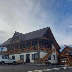 Pensiune agroturistică "Casa Teodora"