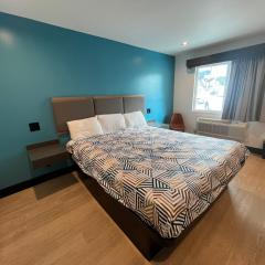 Palm Inn - Newly Renovated Rooms