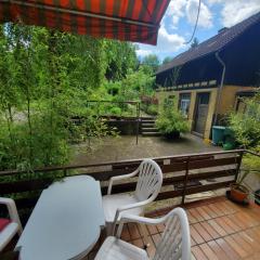 Zwei Zimmer im Stadt Altbau mit Balkon