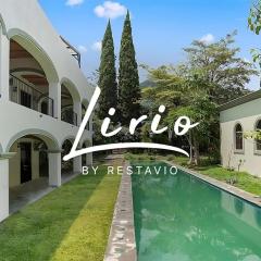 Poolside Paradise Suite in the heart of Ajijic