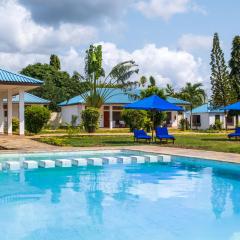 Germano Cottages Garden and Pool