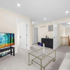 Chic 2BR House, Newly Renovated, Central Spot