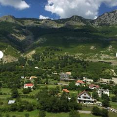 Cabina Boge Albania