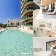 Brand-new beachside apartment, with spacious terrace and exceptional amenities, in Fuengirola