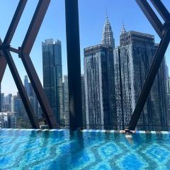 Scarletz Suites Twin Tower KLCC Kuala Lumpur by OKIDOKI