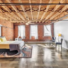 Stylish Chic Retreat at Lafayette Lofts apts