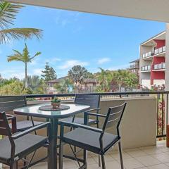 Yeppoon CBD furnished apartment with pool!