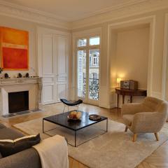 Center of Reims - Large refurbished historic flat