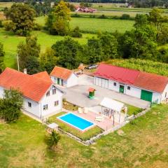 Green Oasis Estate with Private Pool and Backyard near Zagreb