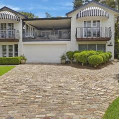 Stones Throw To Stunning North Avoca Beach