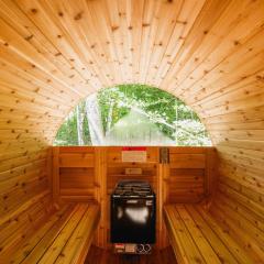 Valhalla Tremblant Cabin Retreat-Your Haven Awaits!